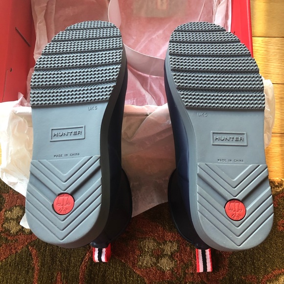 LAST CALL **firm** NIB Hunter  boot navy sz 7 - Picture 7 of 8